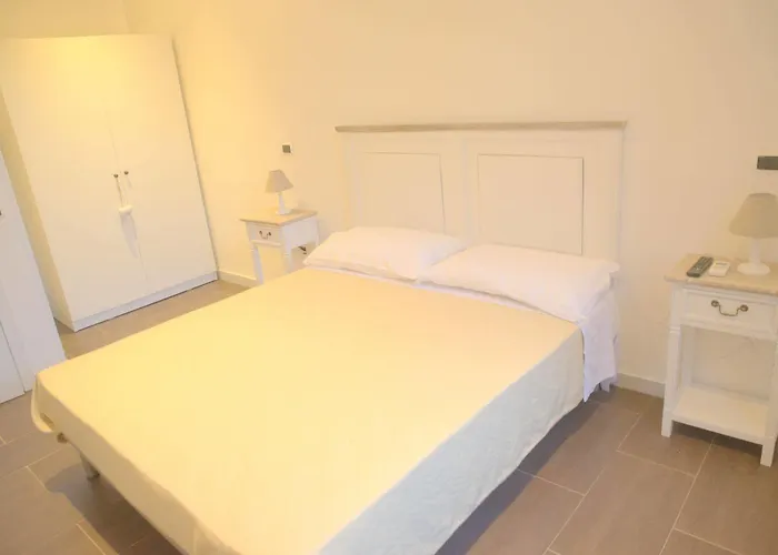 Konukevi O La Civetta Di Trastevere Roma