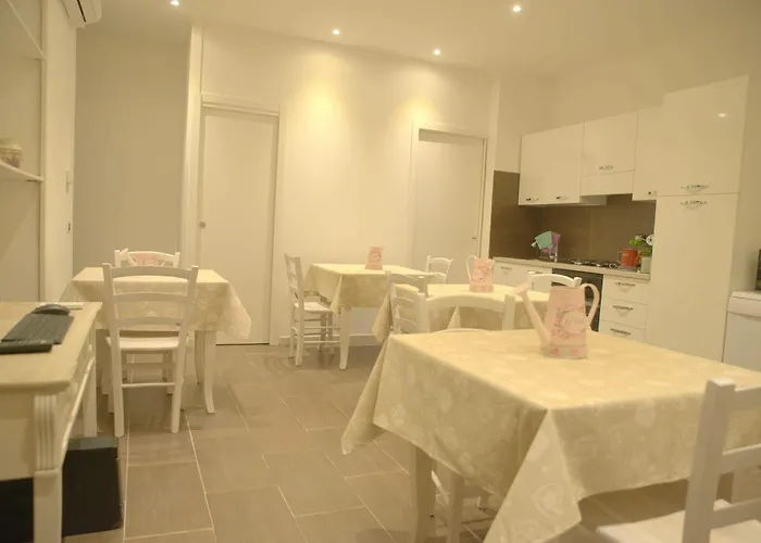 O La Civetta Di Trastevere Konukevi Roma