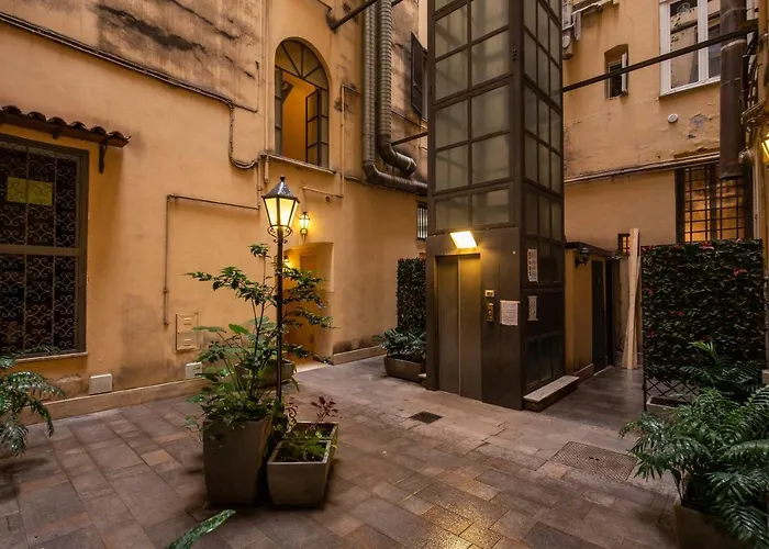 Konukevi O La Civetta Di Trastevere Roma